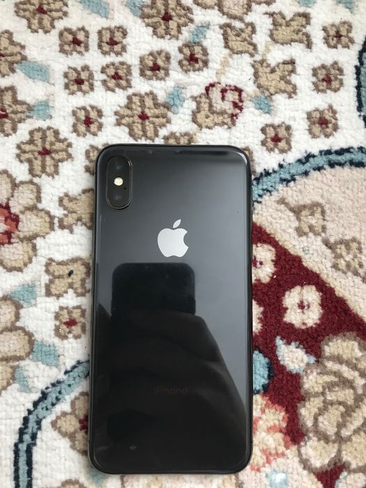 iPhone X в идеальном состяний