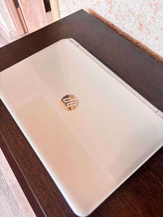 HP Pavilion 15-n033sr