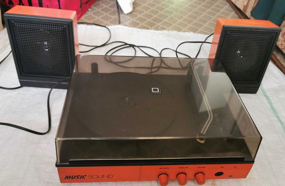 Combina muzicala, pick up Music Sound, TV Rubin 102
