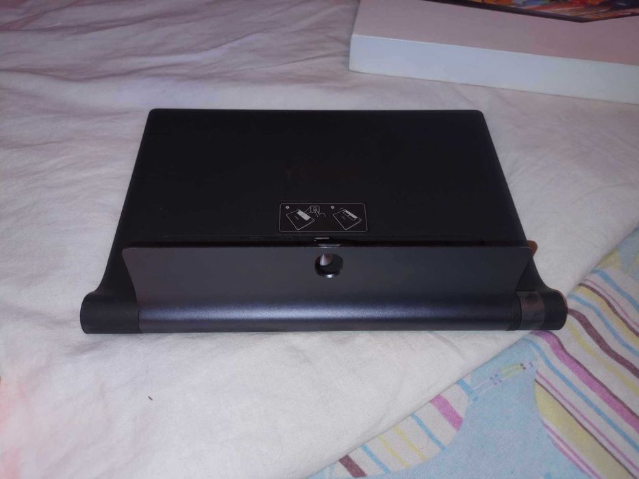 Продавам Таблет Lenovo Yoga Tab 3