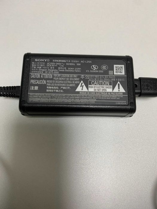 Продам Sony Handycam DCR-HC28E (MiniDV)