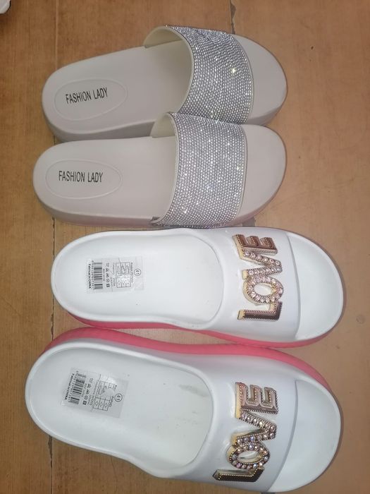 Papuci de fete culoare crem