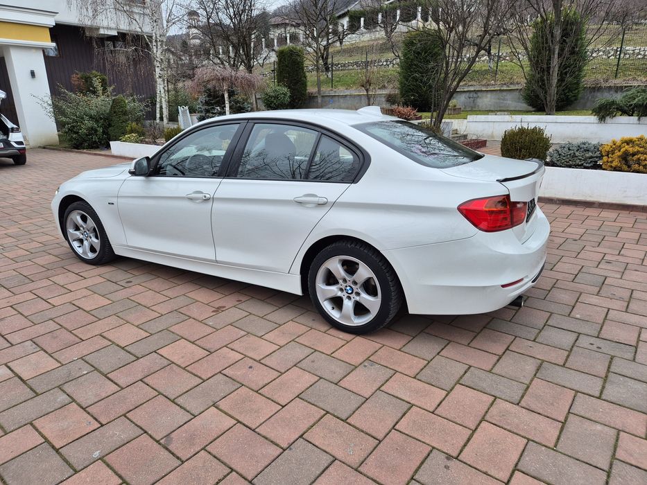 Bmw Seria 3 F30 M pachet la interior  2013 2,0 D