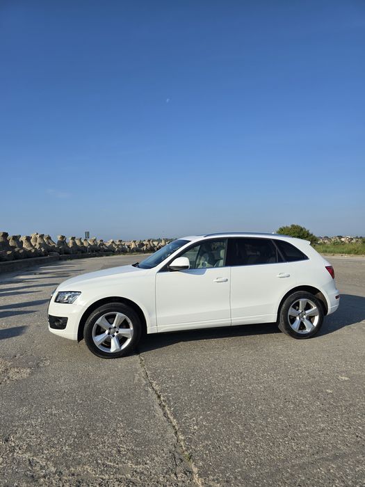 Vând Audi Q5 2.0TDI Quattro Automat 2010