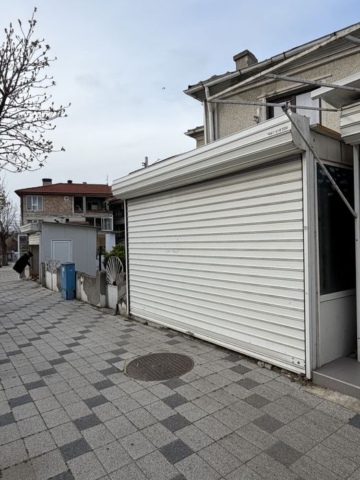 Дава се под наем Магазин в Обзор - 10 кв.м за 2493.39 € - Снимка #1