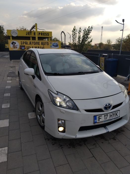 Toyota prius 2011