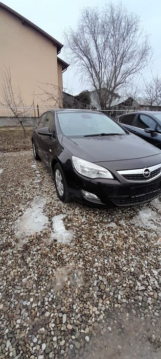 Opel astra j 2012 , 2.0 cdti 165 cp automata