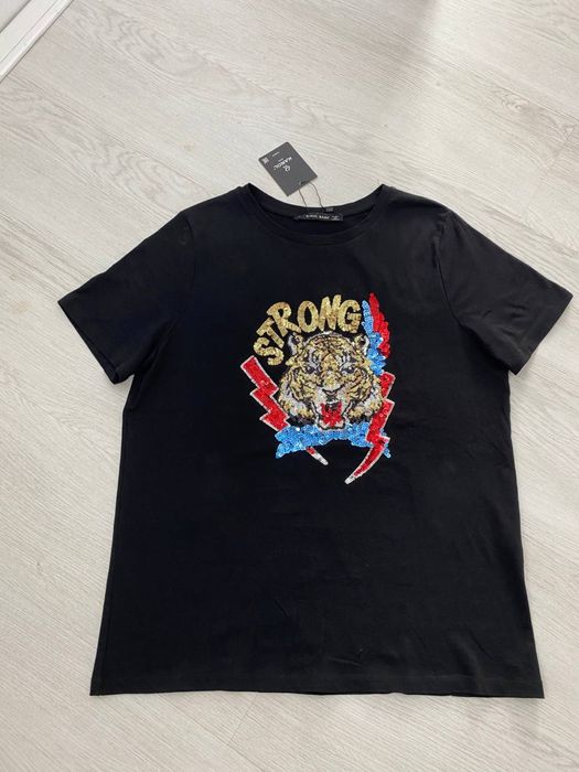 Женская новая футболка