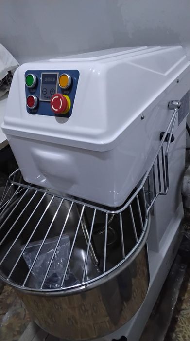 Продаю тестомес!!!