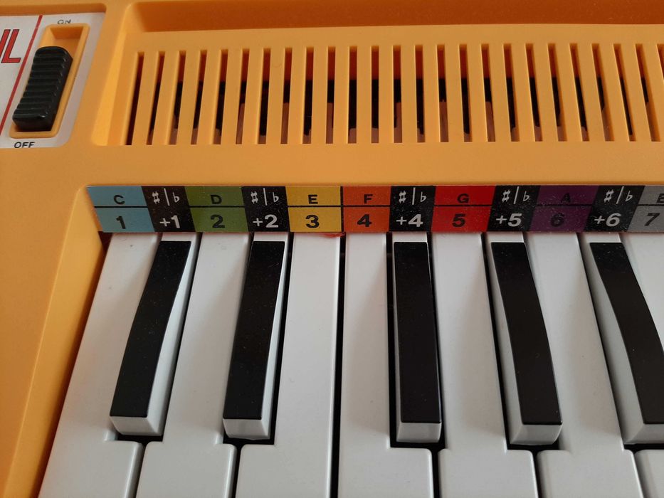 Детски колекционерски въздушен мини орган BONTEMPI, Италия 1985 г.