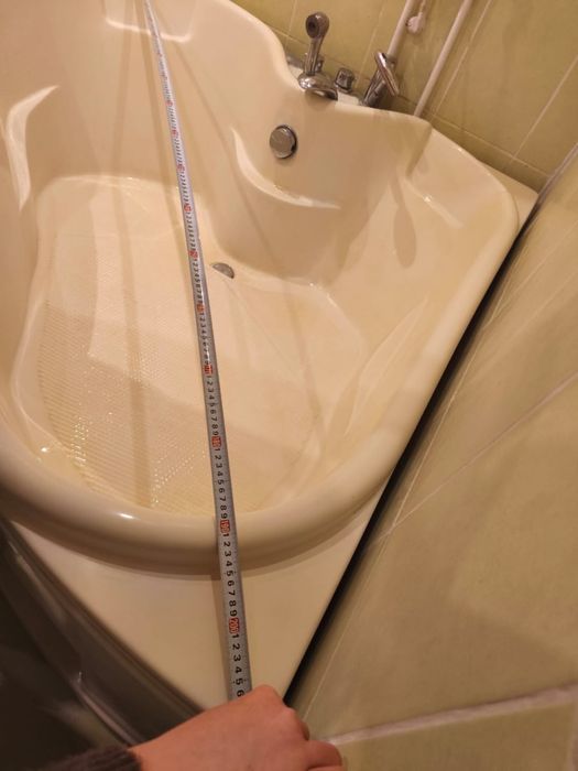 Ванна угловая акриловая