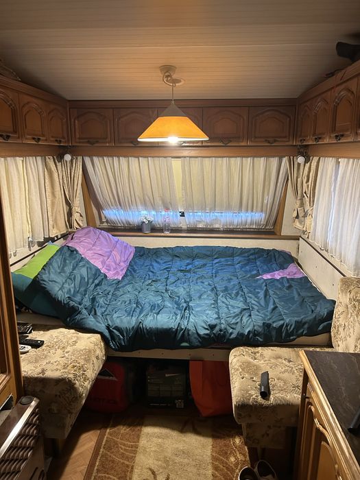 Продавам позиционирана каравана на яз. Искър