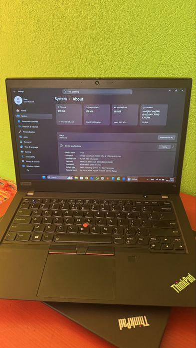 Lenovo Thinkpad T14 Gen 1, core I5-10310U, 16 GB RAM, 256 SSD NVME