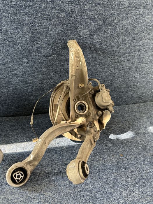 BMW G30 G31 G11 G12 XDrive Fuzeta fata dreapta stanga