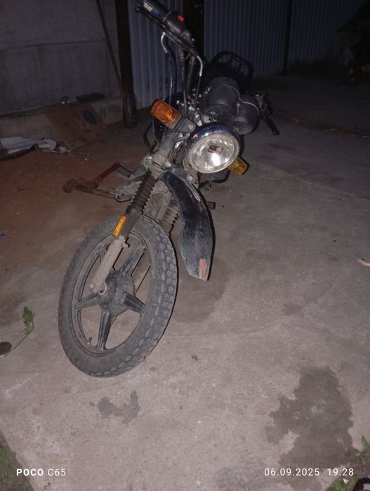 Продам мотоцикл Suzuki gsx 150