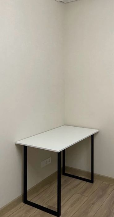 Стол в стиле LOFT