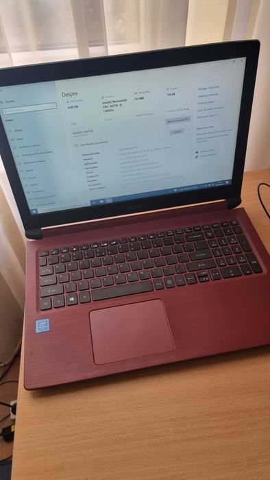 Laptop Acer Aspire 3 A315-33 – SSD 128GB, 4GB RAM, Culoare Vișiniu / Roșu