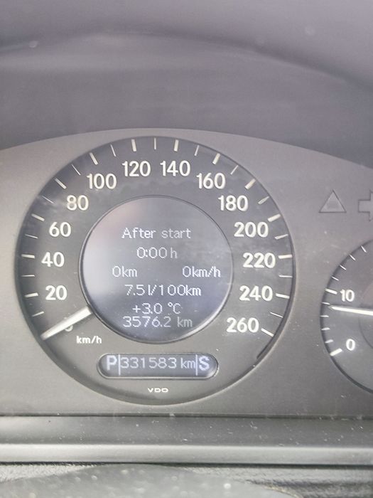 Mașina funerara mortuară  Mercedes w211