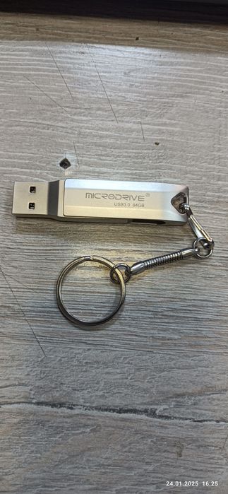 USB   флешка " MICRODRIVE"