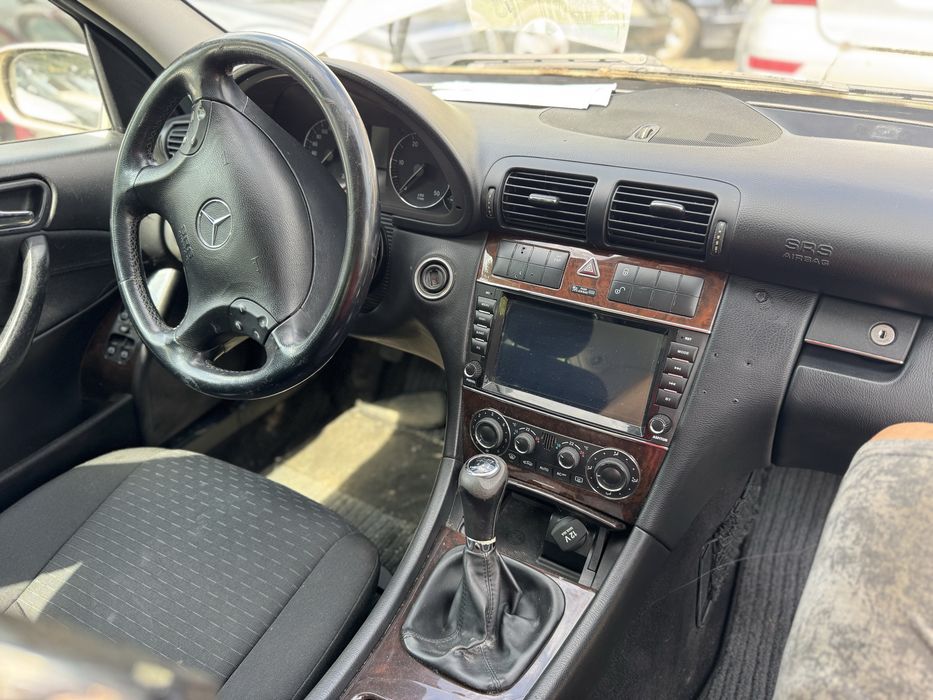 На части! Mercedes C220 CDI OM646 ръчка комби W203/S203