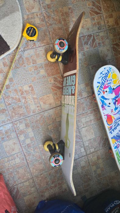 Scateboard in stare foarte buna
