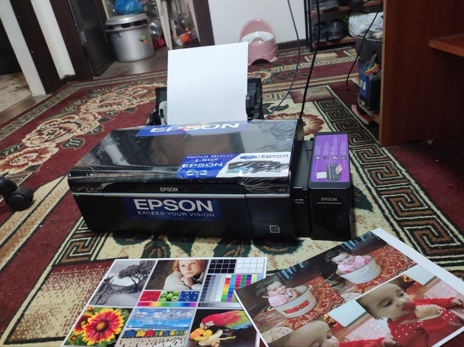 Epson L 805 holati idealni dyuzi 100 % zaprafka polni ishga tayor 100%