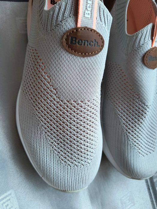 Дамски сникъри Bench