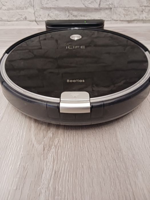 IlifeА6 и 7plus  робот  прахосмукачка