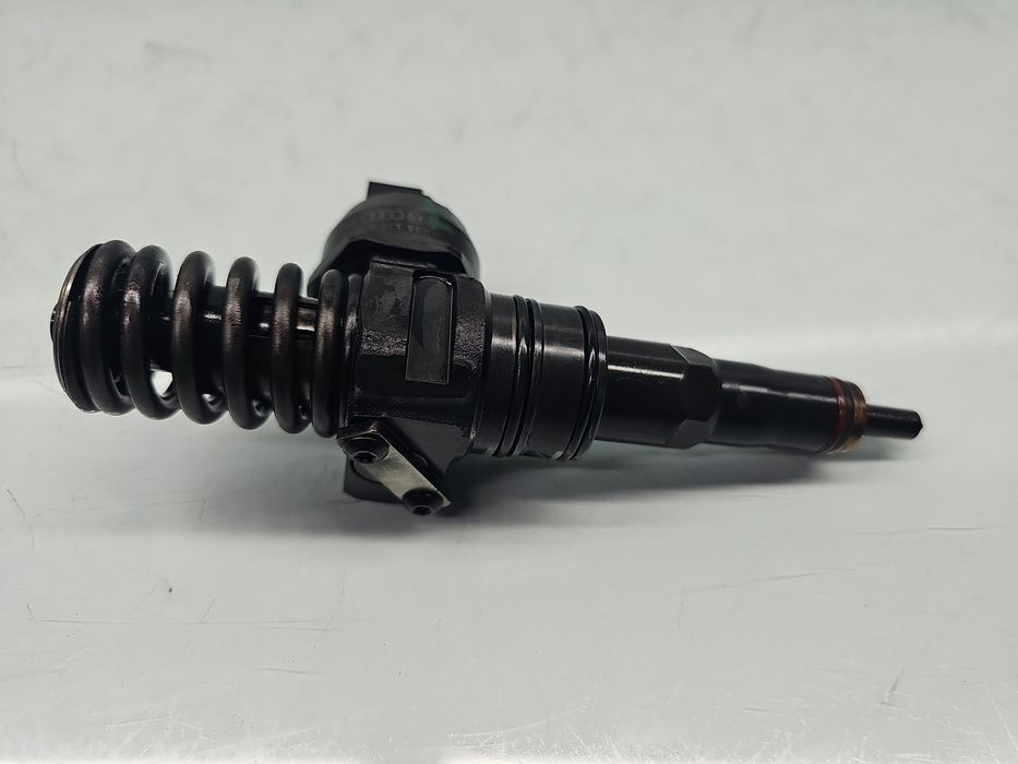 Injector Volkswagen Jetta 3  (1K2) [Fabr 2005-2010] 038130073AG 1.9 TD