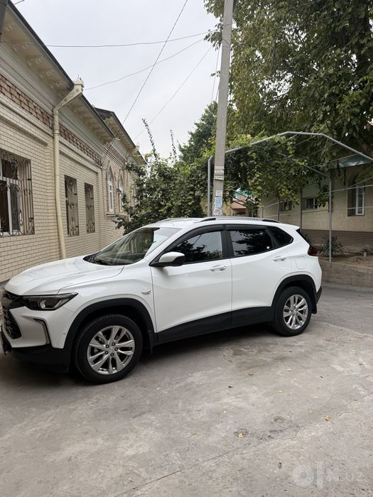 Trecker LTZ sotiladi