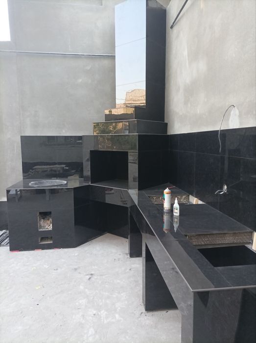 Летняя кухня барбекю цоколь гранит кафель брусчатка хизмати