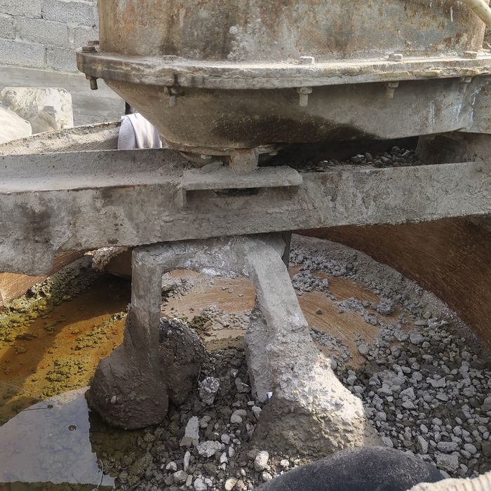 Бетономешалка.принудительная