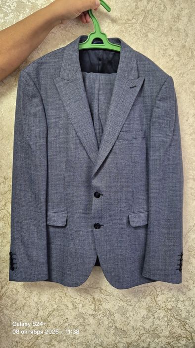 Продам костюмы есть новые и б/у