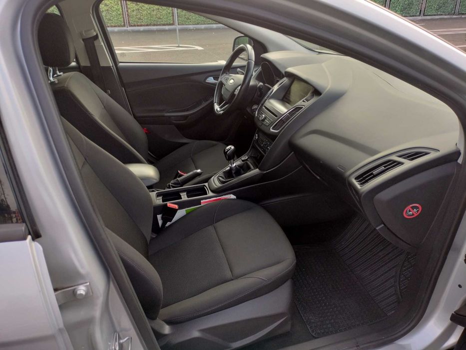 Ford Focus / An 2016 / Inmatriculat RO 11 NOV / Scaune Incalzite/ Navi
