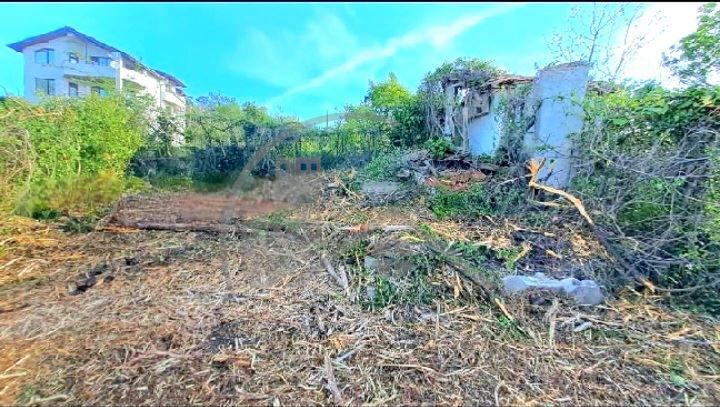 Продава се Парцел в Варна, Военна болница - 700 кв.м за 89 €/кв.м - Снимка #2