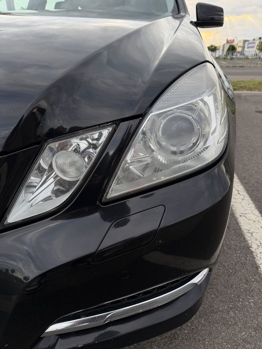 MERCEDES-BENZ E-Class 2011 — imagine 5