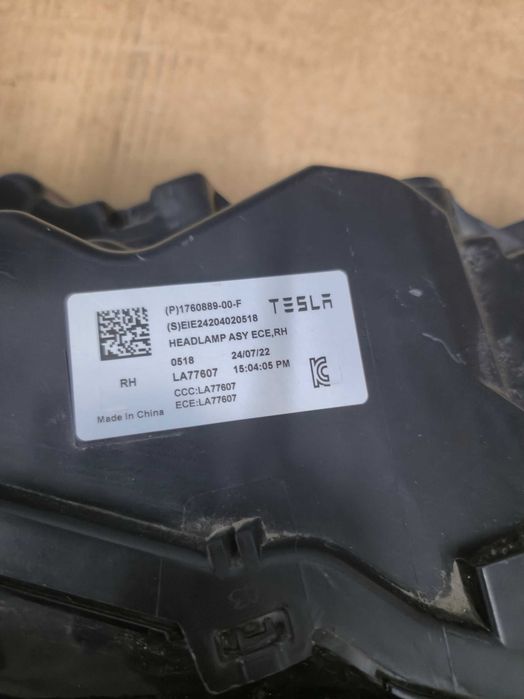 Far dreapta Tesla Model 3 Facelift Full LED An 2023 - 2026 cod  1760889-00-F