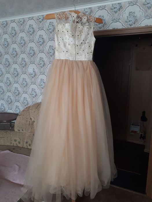 Платье новое в пол