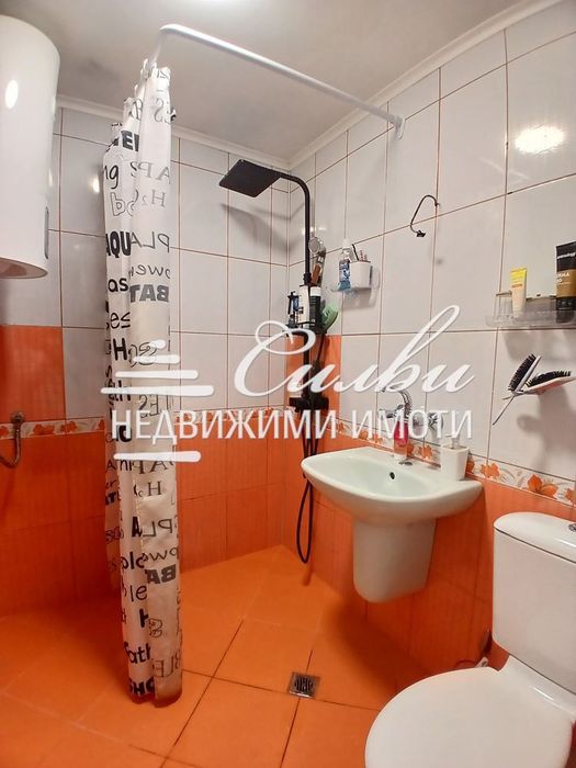 Четиристаен апартамент - кв. Тракия