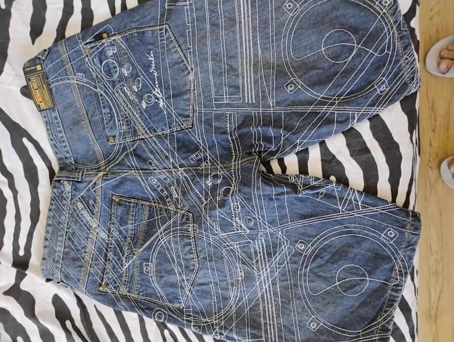 Маркови дрешки само тук