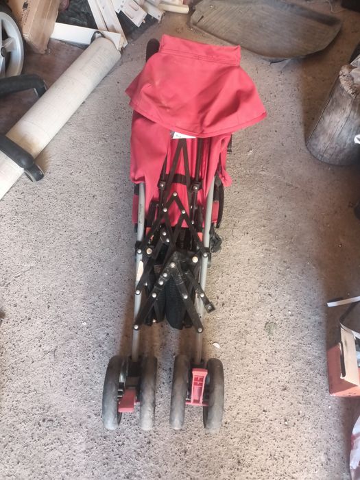 Продам прогулочную коляску