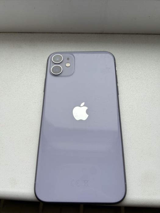 Айфон 11 64гб.