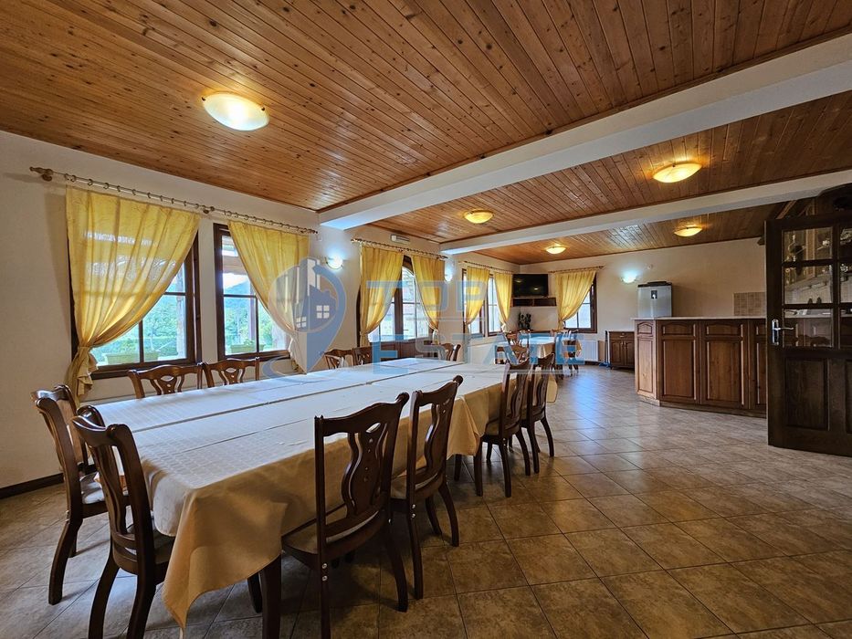 Продава се Къща в с. Средни колиби, Област Велико Търново - 418 кв.м за 1484 €/кв.м - Снимка #8