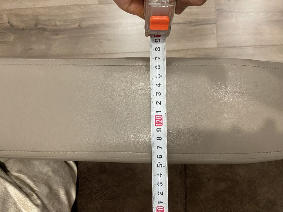 Продам практический новый диван.