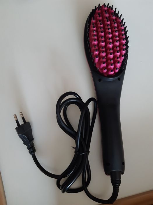 Vând perie pentru îndreptat parul