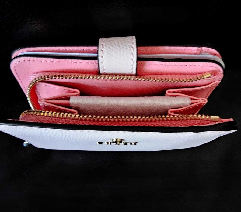 Оригинален дамски нов портфейл FURLA