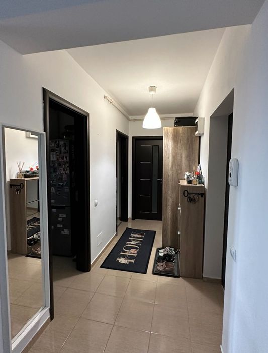 Închiriez apartament 2 camere