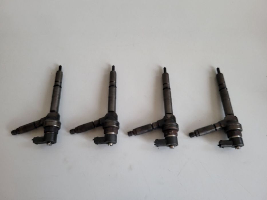 Injectoare Injector Opel Astra H Zafira B Combo 1.7 Cdti Z17DTH Cod