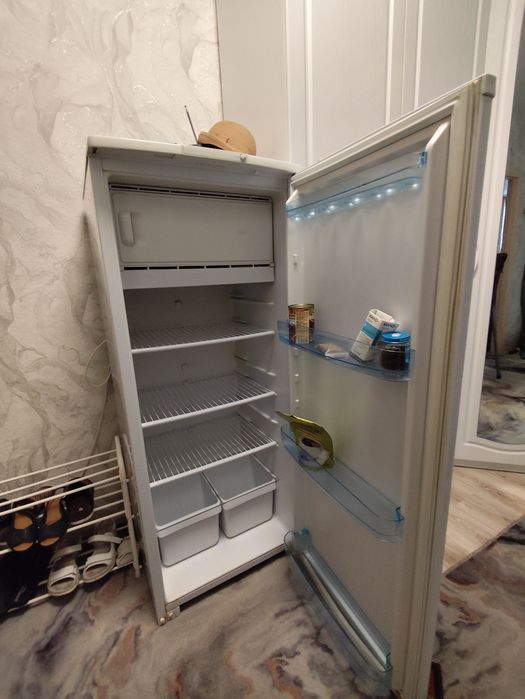 Холодильник бирюса