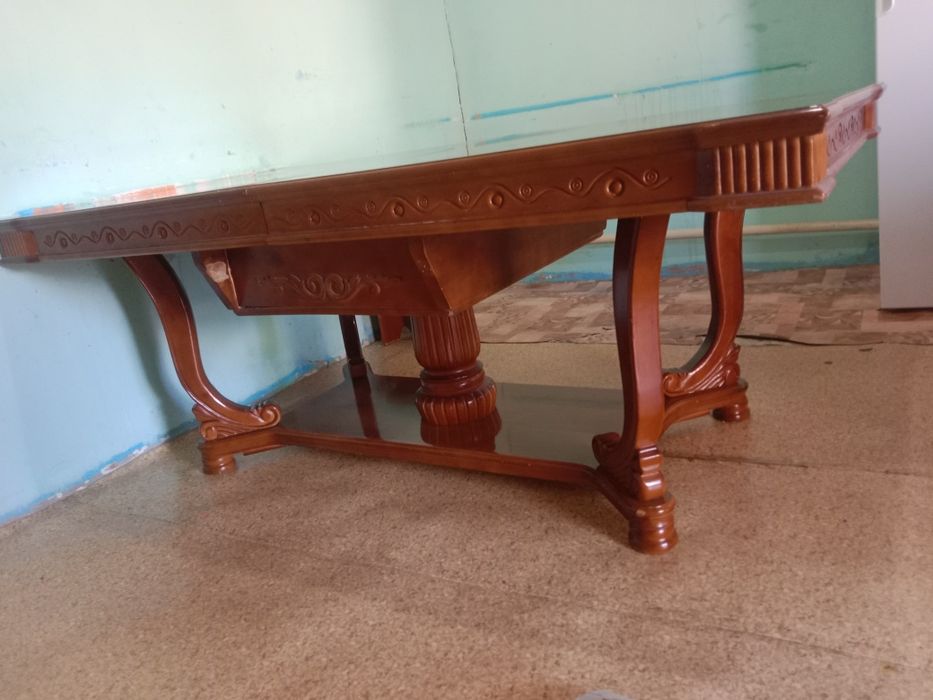 Продам стол кухонный